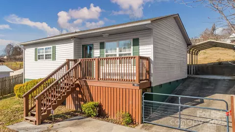Exterior - 161 Maple Ave, Marion, NC 28752 photo 4 of 4