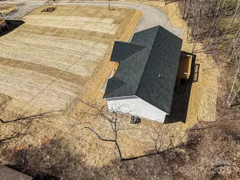 735 Abel Rd, Canton, NC 28716 photo 2