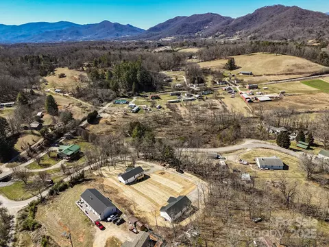 735 Abel Rd, Canton, NC 28716 photo 11