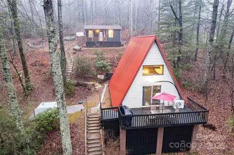 42 Rainbow Lake Cir, Black Mountain, NC 28711