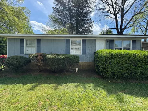 37 Cedarvilla Dr, Rock Hill, SC 29730