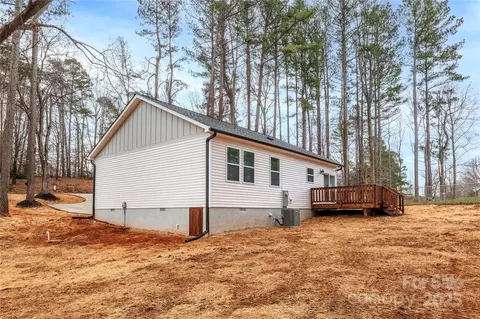 203 Bud Black Rd, Crouse, NC 28033 photo 38