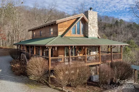 534 Eagles View Rd, Bryson City, NC 28713