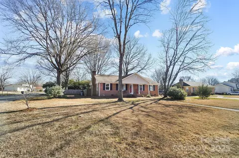2203 Ohara Dr, Charlotte, NC 28273