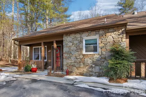 6 S Calico Ln, Etowah, NC 28729