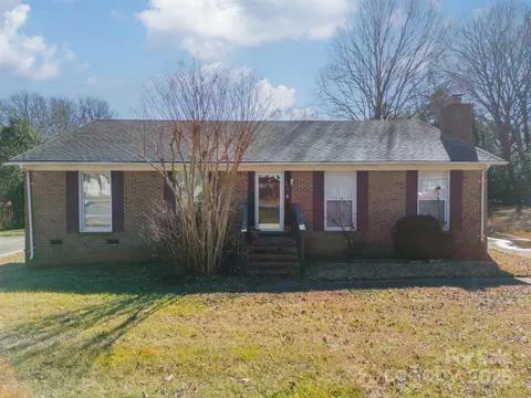 6816 Idlewild Rd, Charlotte, NC 28212