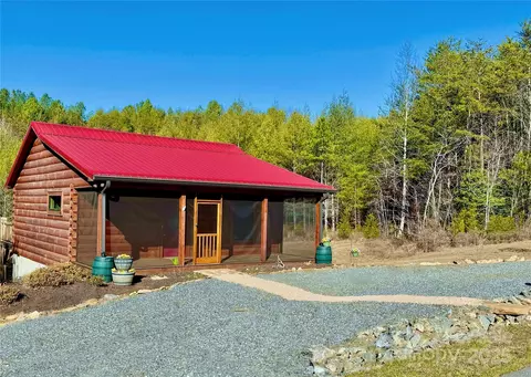 1895 Cypress Trl, Lenoir, NC 28645