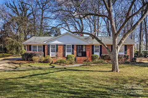 3019 Parkstone Dr, Charlotte, NC 28210