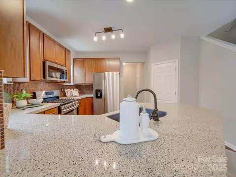 2033 Roscommon Dr, Clover, SC 29710 photo 14
