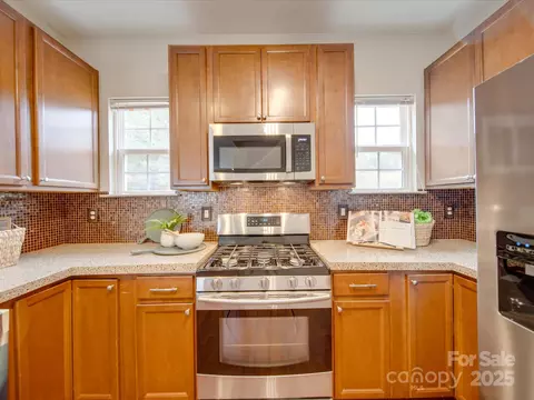 2033 Roscommon Dr, Clover, SC 29710 photo 17