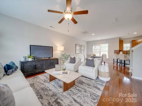 2033 Roscommon Dr, Clover, SC 29710 photo 2