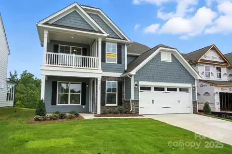 102 Ellsworth Rd, Mooresville, NC 28115
