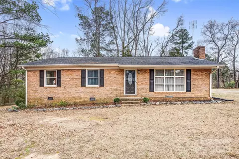 445 Providence Rd, Lancaster, SC 29720