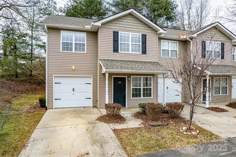 119 Creekside Dr, Brevard, NC 28712