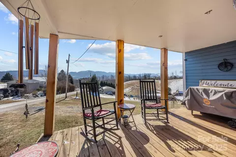 1293 Chambers Mountain Rd, Clyde, NC 28721 photo 4