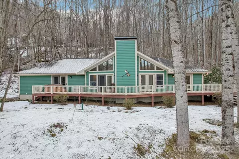2229 Mauney Cove Rd, Waynesville, NC 28786
