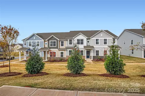 9859 Old Garden Cir, Gastonia, NC 28056