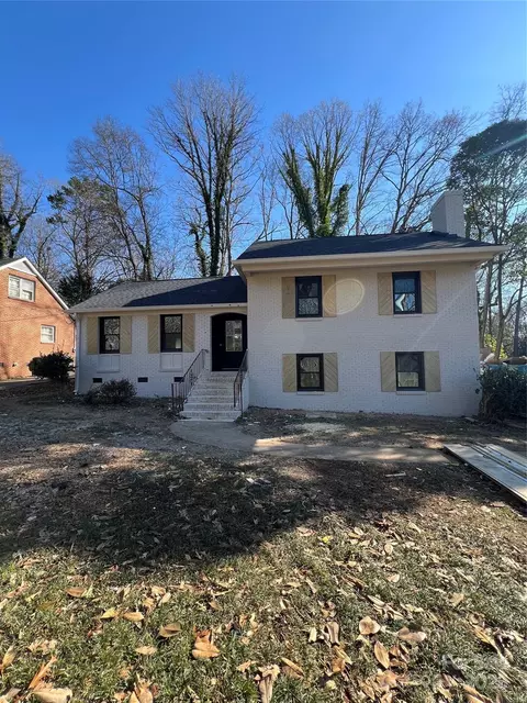 5531 Londonderry Rd, Charlotte, NC 28210