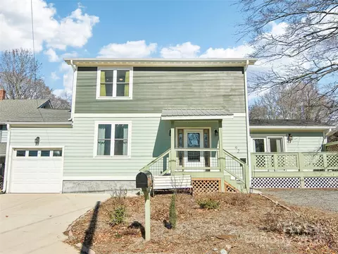 92 Oakland Rd, Asheville, NC 28801