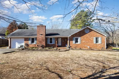 6613 Weldon Nw Cir NW, Concord, NC 28027