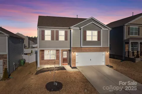 3914 Waxahachie Ave, Charlotte, NC 28214