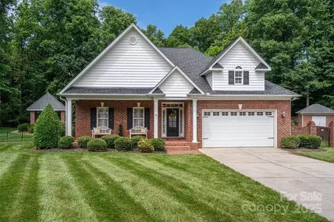 2324 Ryan Conley Ct, Gastonia, NC 28056