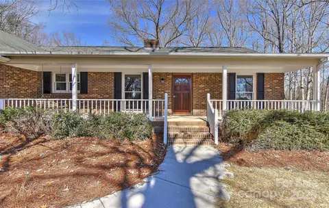 Exterior - 2205 E Brief Rd, Monroe, NC 28110 photo 5 of 8