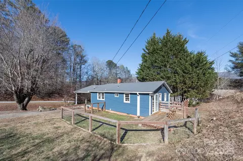143 Lee St, Sylva, NC 28779 photo 2