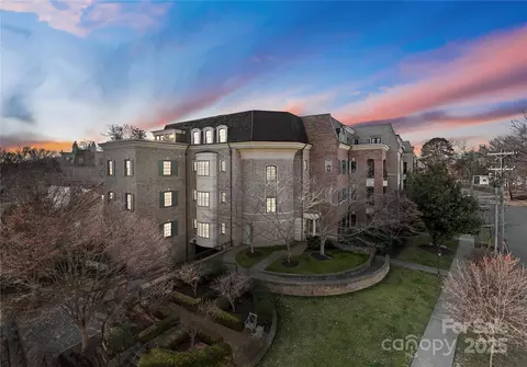 186 Cherokee Rd, Charlotte, NC 28207