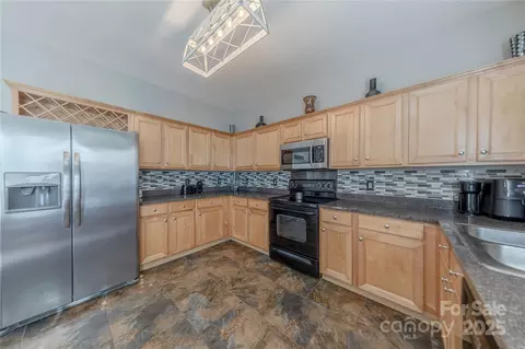 Kitchen - 404 Matfield Ct, Monroe, NC 28110 photo 2 of 2