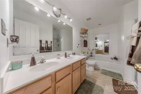 Bath - 404 Matfield Ct, Monroe, NC 28110 photo 1 of 2