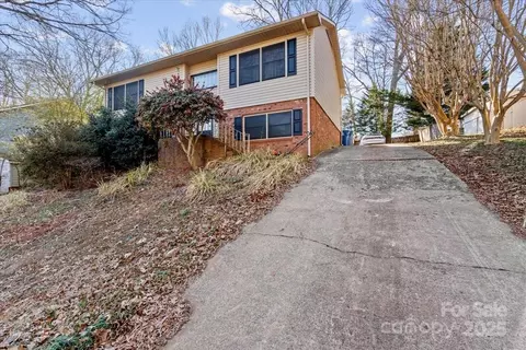 10404 Landon St, Charlotte, NC 28215