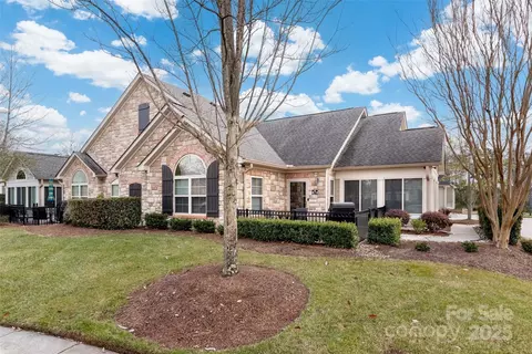 874 Ledgestone Ct, Tega Cay, SC 29708