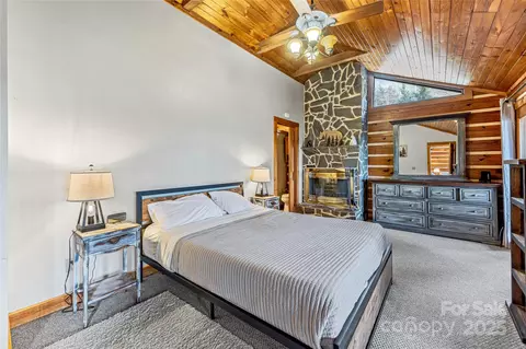 Bedroom - 116 Cracker Trl, Clyde, NC 28721 photo 1 of 4