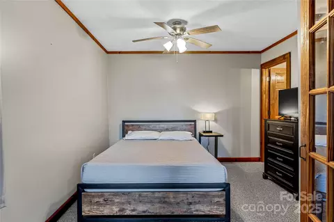 Bedroom - 116 Cracker Trl, Clyde, NC 28721 photo 4 of 4