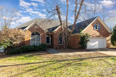 4907 Foxbriar Trl, Charlotte, NC 28269