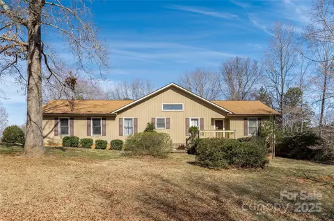 7753 Old Post Rd, Denver, NC 28037