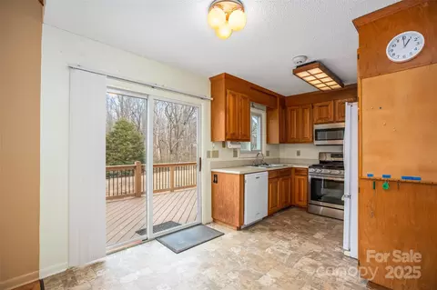 Kitchen - 33287 Mann Rd, Albemarle, NC 28001 photo 1 of 4