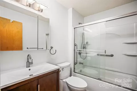 Bath - 33287 Mann Rd, Albemarle, NC 28001 photo 1 of 1