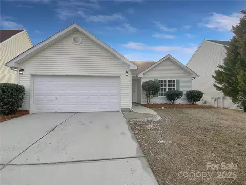 811 Reigate Rd, Charlotte, NC 28262