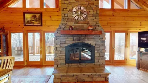 714 Heartwood Dr, Marion, NC 28752