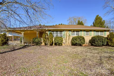 194 Bynum Rd, Lincolnton, NC 28092