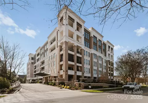 130 Cherokee 403 Rd #403, Charlotte, NC 28207