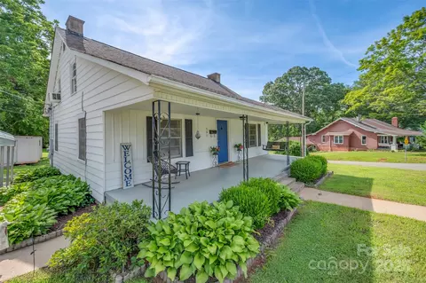 151 Pleasant St, Spindale, NC 28160 photo 4