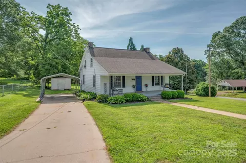 151 Pleasant St, Spindale, NC 28160 photo 3