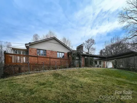 22 Blue Ridge Acres Rd, Asheville, NC 28806