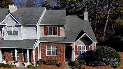 10904 Pimlico Dr, Charlotte, NC 28273