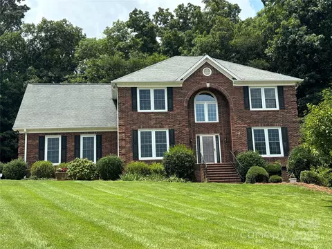 5972 Rathlin Nw Ct NW, Concord, NC 28027