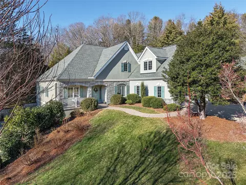 27 Bideford Row, Asheville, NC 28803