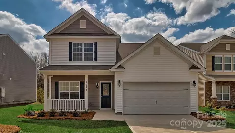 242 Shorthorn Rd, Fletcher, NC 28732